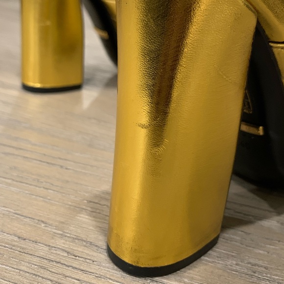 SOLD - Gucci Sandals 40 - Picture 6 of 8